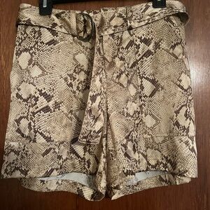 Banana Republic Snake Print Women Shorts